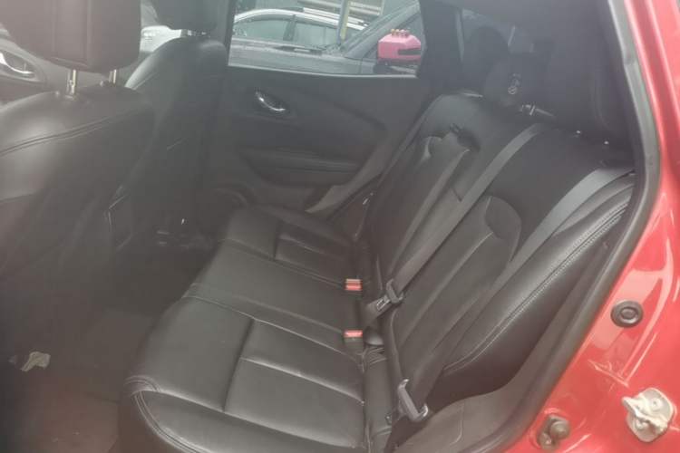 Used Renault Kadjar 2017 2.0L Two-Wheel Drive Luxury Edition Left Rear Seat