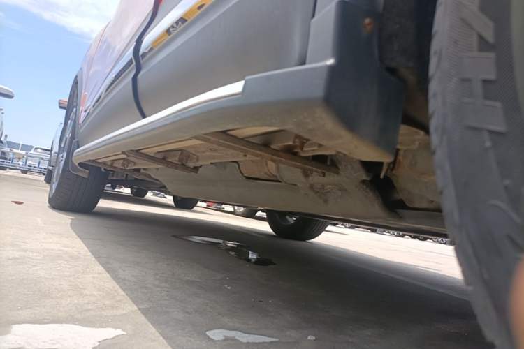 Used Renault Kadjar 2017 2.0L Two-Wheel Drive Luxury Edition Left Side Sill