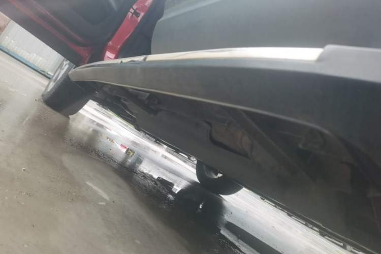 Used Renault Kadjar 2017 2.0L Two-Wheel Drive Luxury Edition Left Side Sill