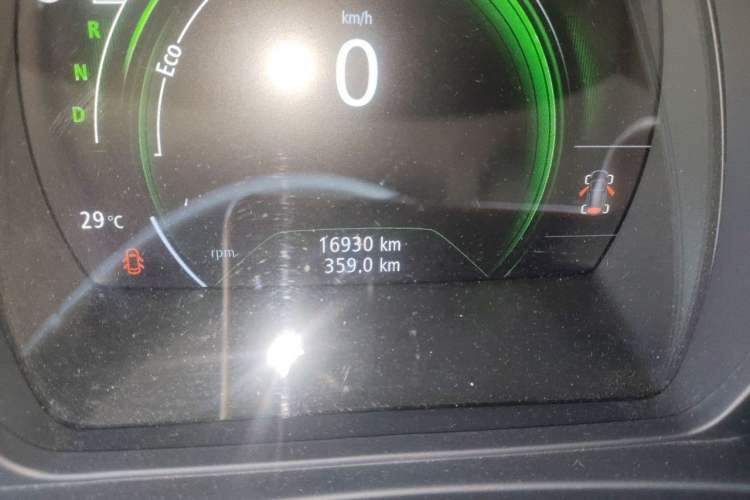 Used Renault Kadjar 2017 2.0L Two-Wheel Drive Fashion Edition Odometer Close Up