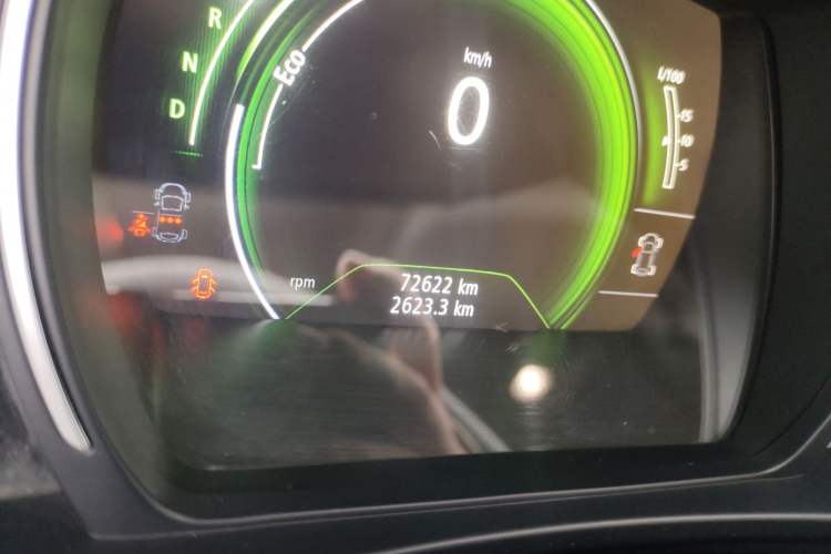 Used Renault Kadjar 2017 2.0L Two-Wheel Drive Fashion Edition Odometer Close Up