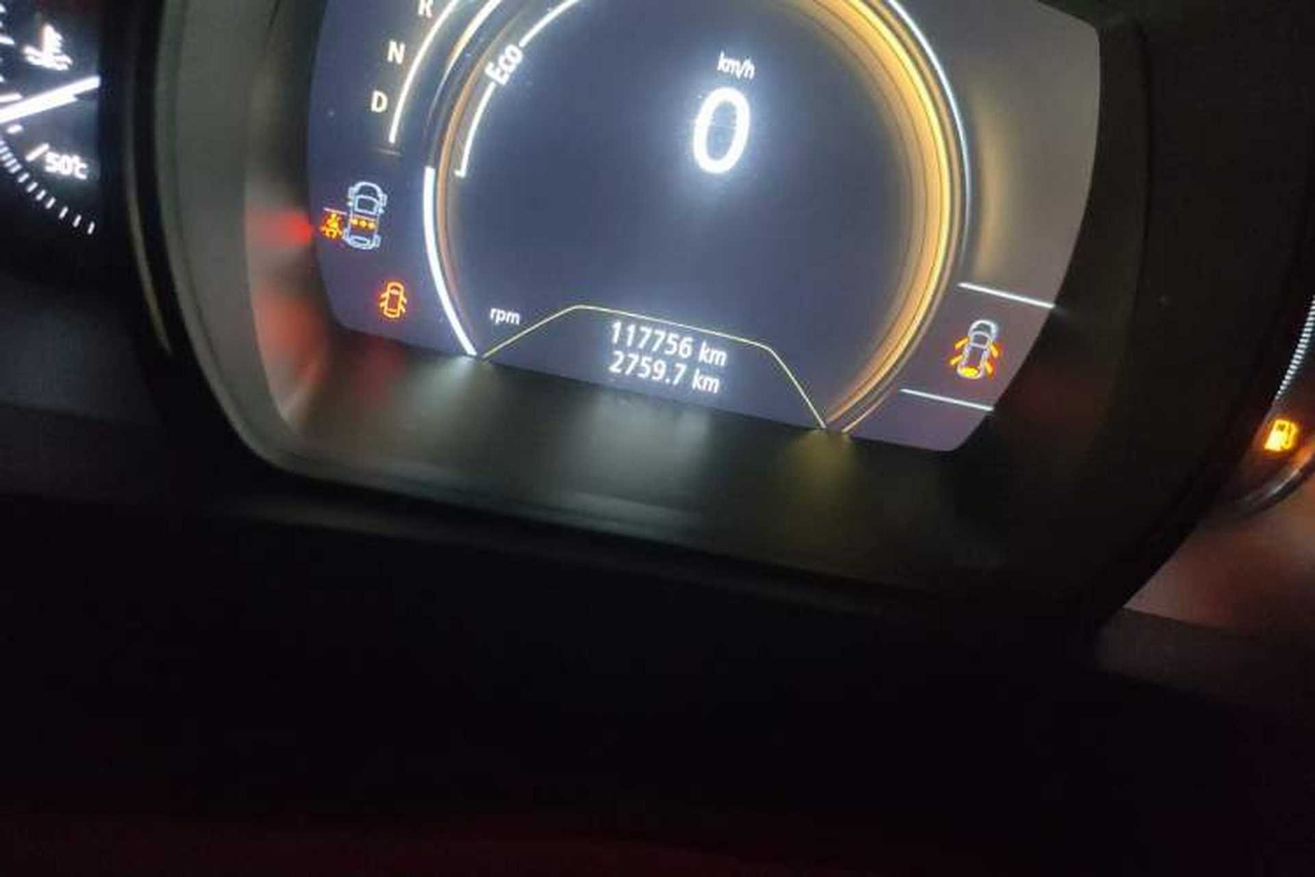 Used Renault Kadjar 2017 2.0L Two-Wheel Drive Luxury Edition Odometer Close Up