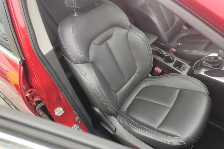 Used Renault Kadjar 2017 2.0L Two-Wheel Drive Fashion Edition Right Front Seat