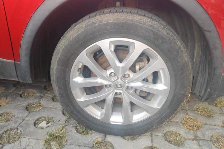 Used Renault Kadjar 2017 2.0L Two-Wheel Drive Comfort Edition Right Front Wheel Hub