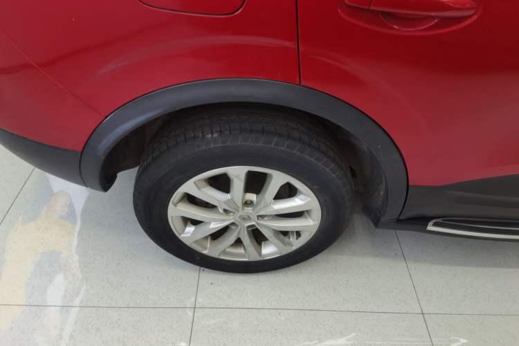 Used Renault Kadjar 2017 2.0L Two-Wheel Drive Comfort Edition Right Rear Wheel Hub