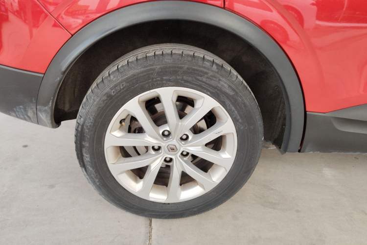 Used Renault Kadjar 2017 2.0L Two-Wheel Drive Comfort Edition Right Rear Wheel Hub