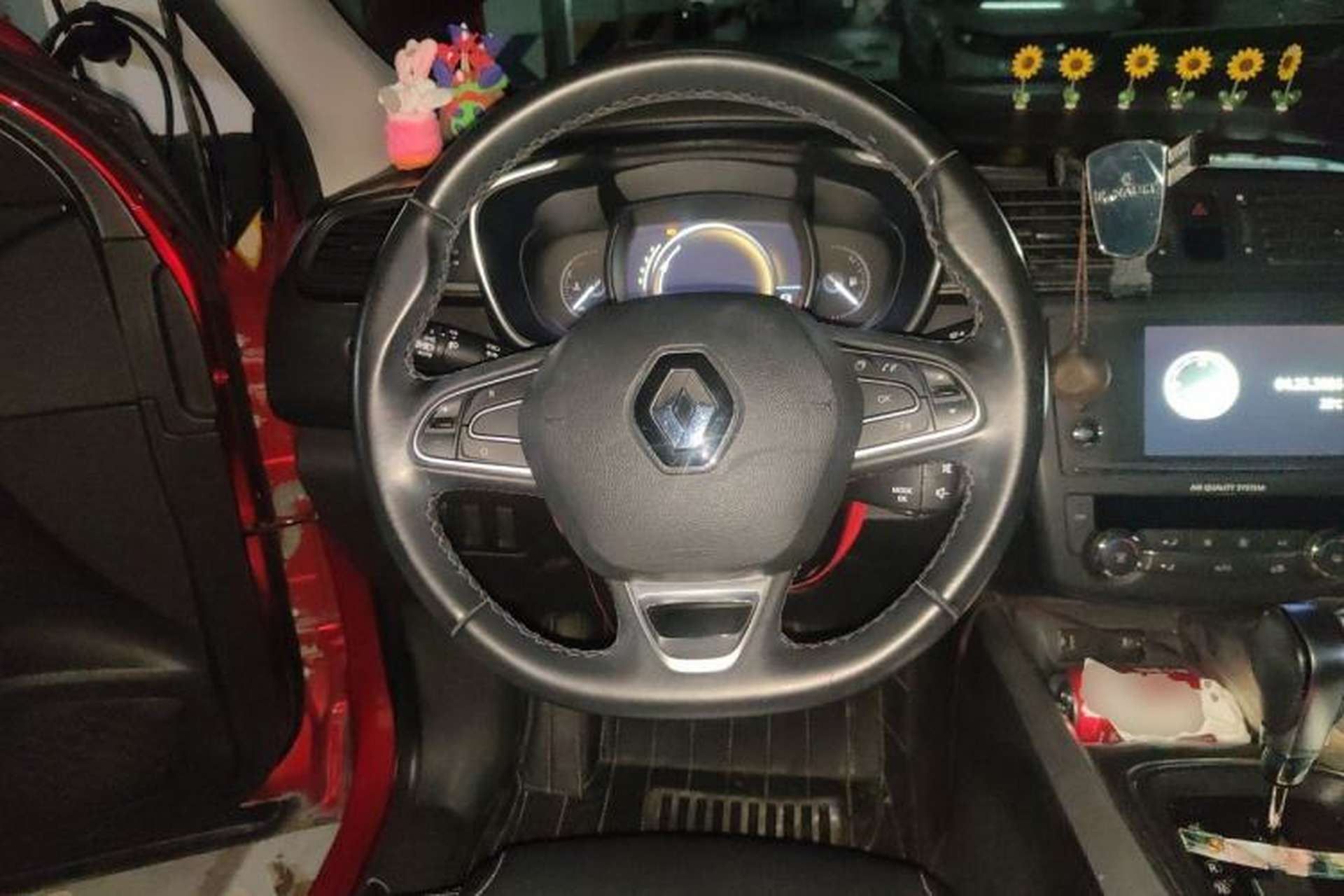 Used Renault Kadjar 2017 2.0L Two-Wheel Drive Luxury Edition Steering Wheel