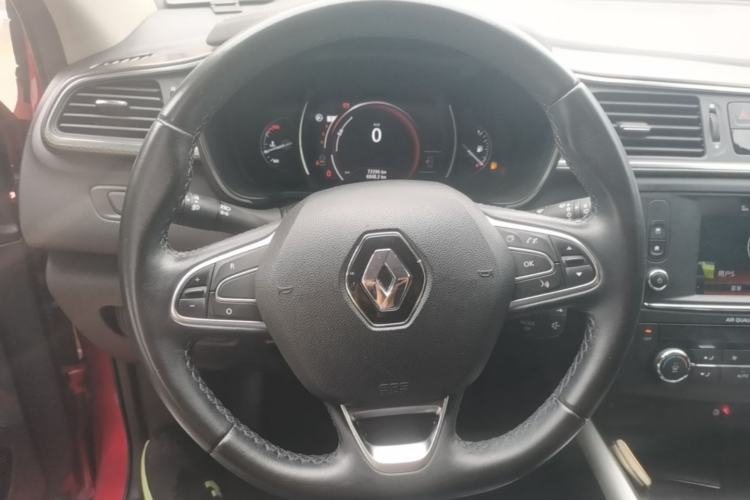 Used Renault Kadjar 2017 2.0L Two-Wheel Drive Luxury Edition Steering Wheel
