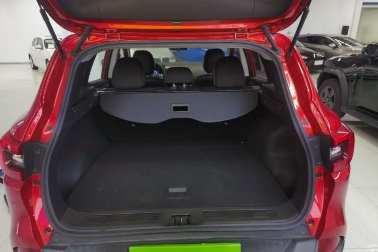 Used Renault Kadjar 2017 2.0L Two-Wheel Drive Comfort Edition Trunk