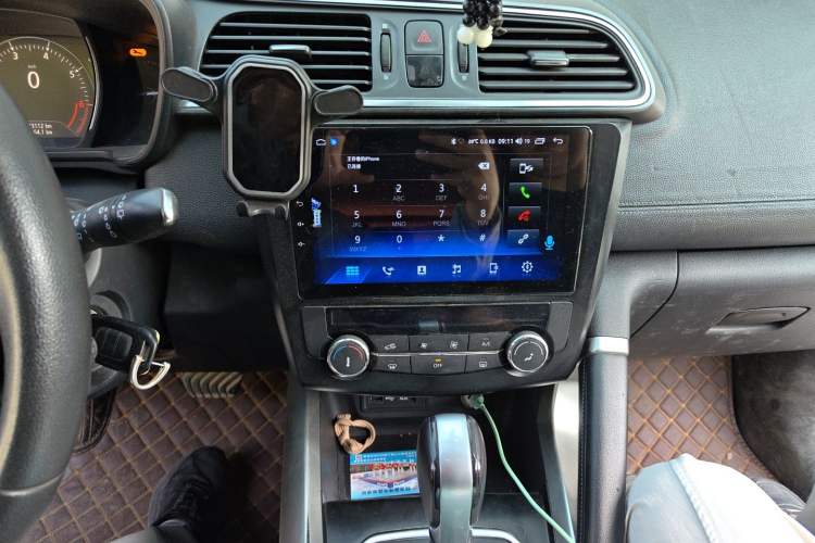 Used Renault Kadjar 2017 2.0L Two-Wheel Drive Fashion Edition Audio And AC Panel