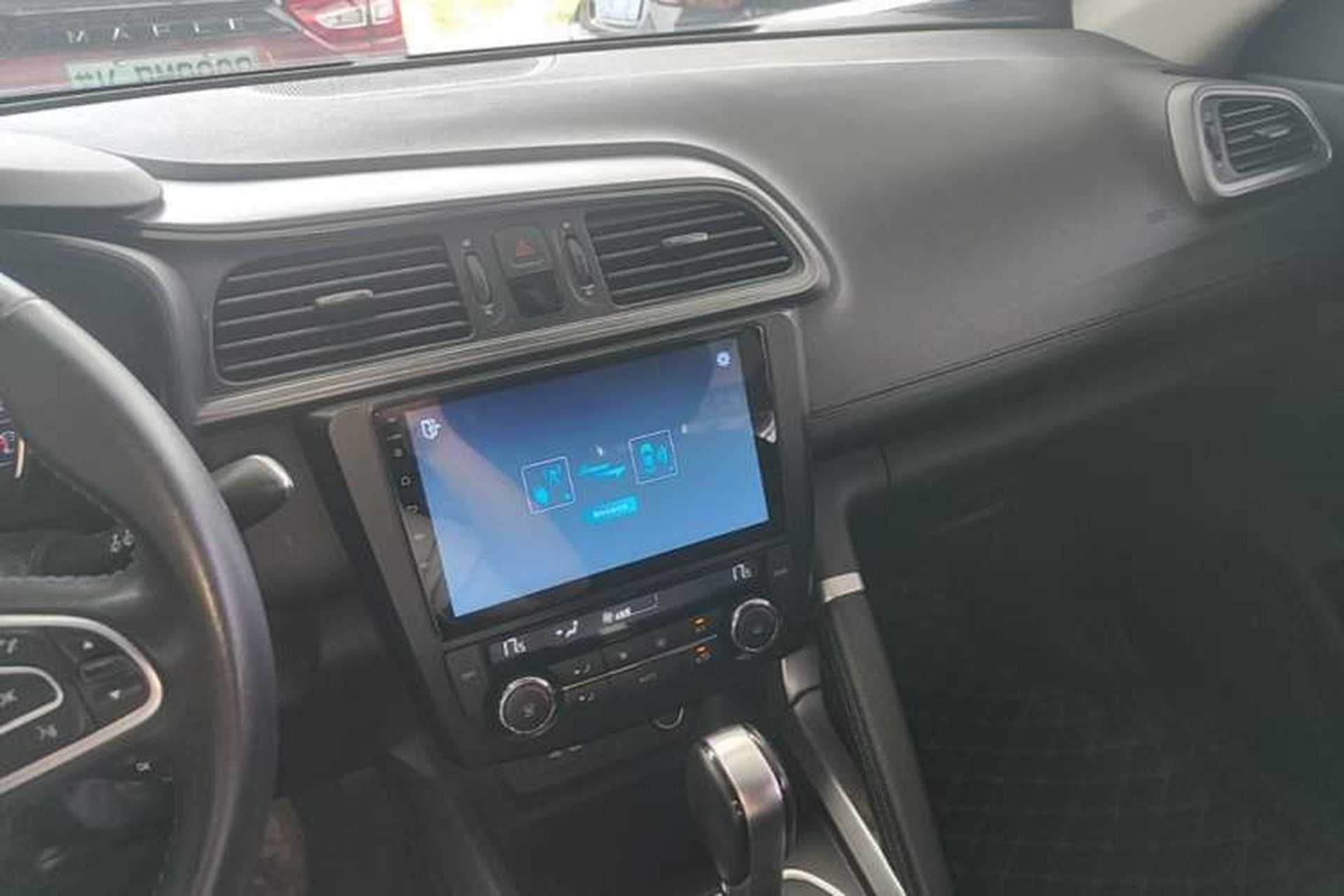 Used Renault Kadjar 2017 2.0L Two-Wheel Drive Comfort Edition Audio And AC Panel