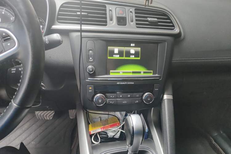 Used Renault Kadjar 2017 2.0L Two-Wheel-Drive Leading Edition Audio And AC Panel