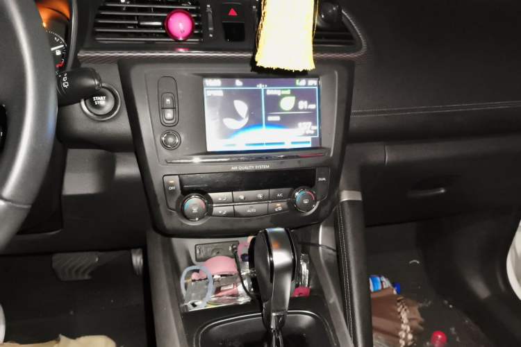 Used Renault Kadjar 2017 2.0L 120th Anniversary Limited Edition Audio And AC Panel