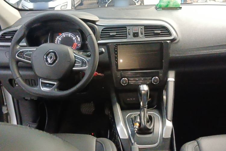 Used Renault Kadjar 2017 2.0L Two-Wheel Drive Comfort Edition Center Console