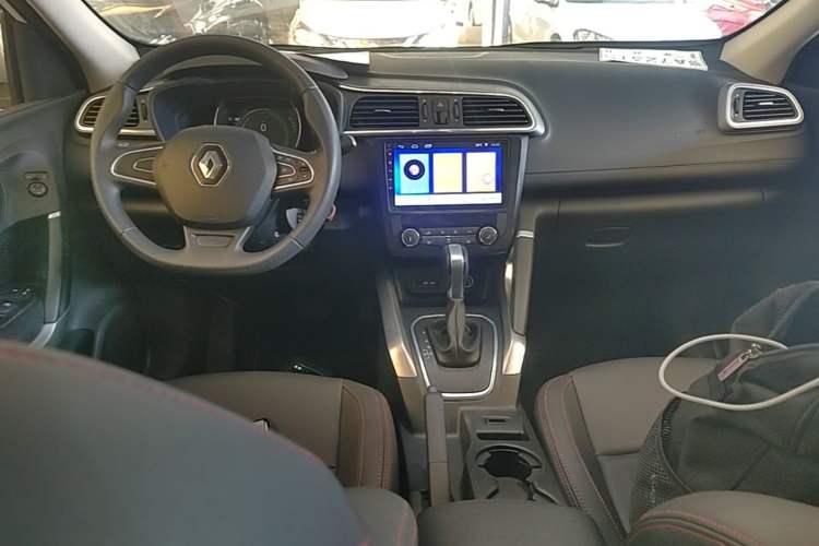 Used Renault Kadjar 2017 2.0L Two-Wheel Drive Fashion Edition Center Console