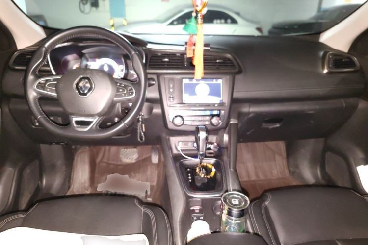 Used Renault Kadjar 2017 2.0L Two-Wheel-Drive Leading Edition Center Console