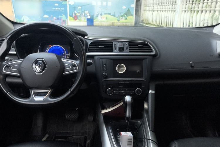Used Renault Kadjar 2017 2.0L Two-Wheel-Drive Leading Edition Center Console