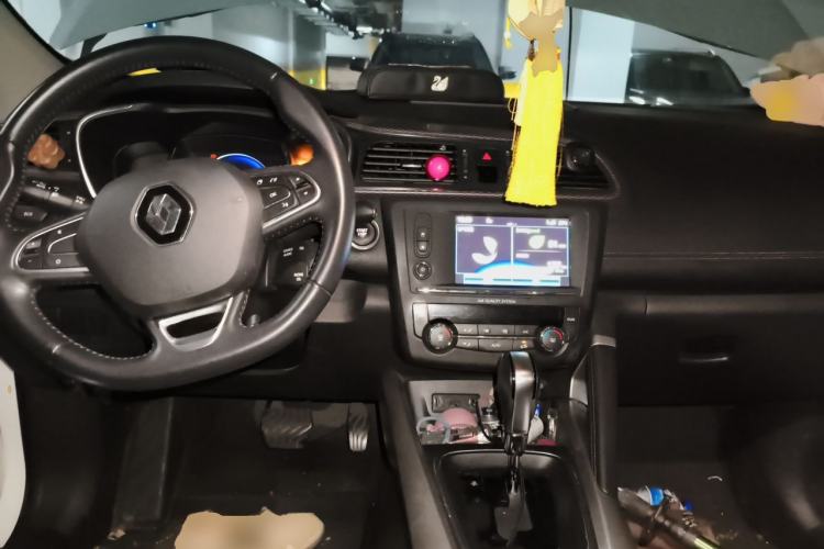 Used Renault Kadjar 2017 2.0L 120th Anniversary Limited Edition Center Console