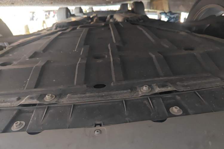 Used Renault Kadjar 2017 2.0L Two-Wheel-Drive Leading Edition Chassis Front