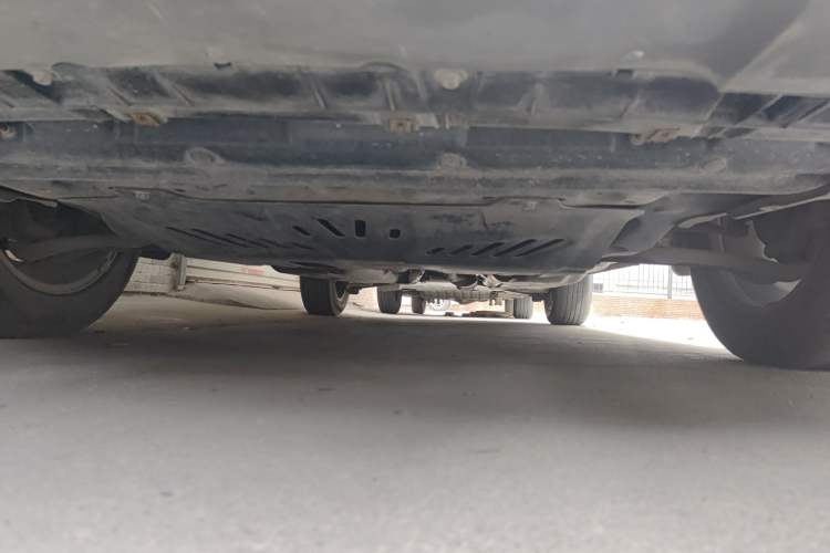 Used Renault Kadjar 2017 2.0L Two-Wheel-Drive Leading Edition Chassis Front