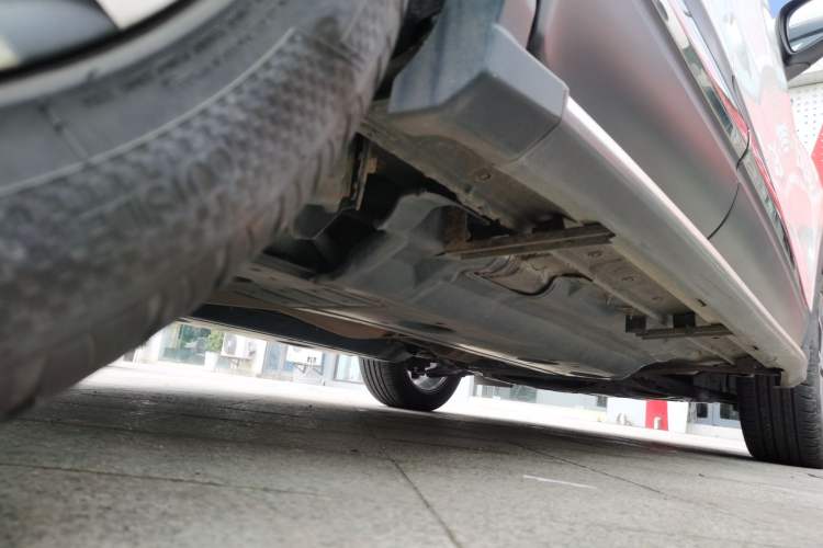 Used Renault Kadjar 2017 2.0L 120th Anniversary Limited Edition Chassis Rear Right