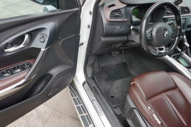 Used Renault Kadjar 2017 2.0L 120th Anniversary Limited Edition Driver Seat