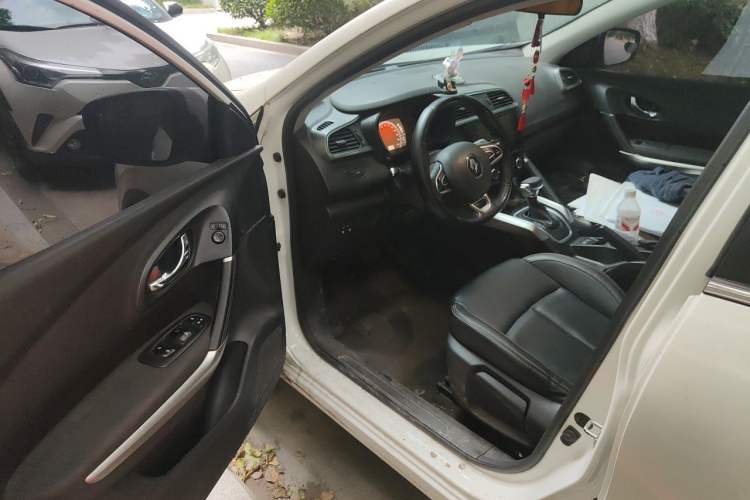 Used Renault Kadjar 2017 2.0L Two-Wheel Drive Comfort Edition Driver Seat