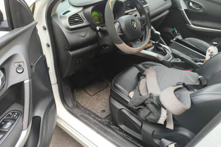 Used Renault Kadjar 2017 2.0L Two-Wheel Drive Fashion Edition Driver Seat