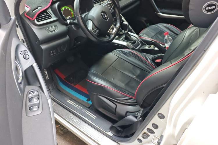 Used Renault Kadjar 2017 2.0L Two-Wheel Drive Comfort Edition Driver Seat