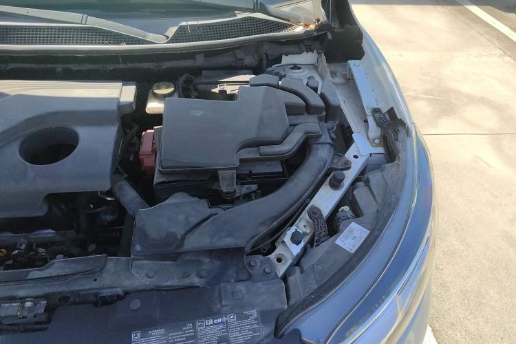 Used Renault Kadjar 2017 2.0L Two-Wheel Drive Fashion Edition Engine Bay Left