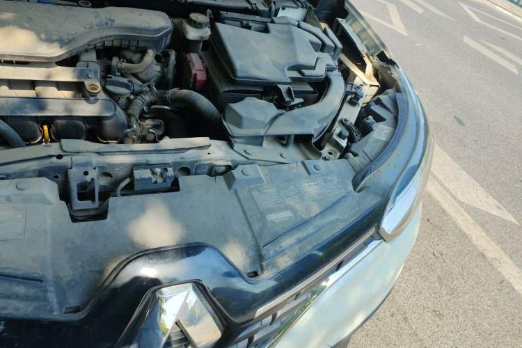 Used Renault Kadjar 2017 2.0L Two-Wheel Drive Luxury Edition Engine Bay Left