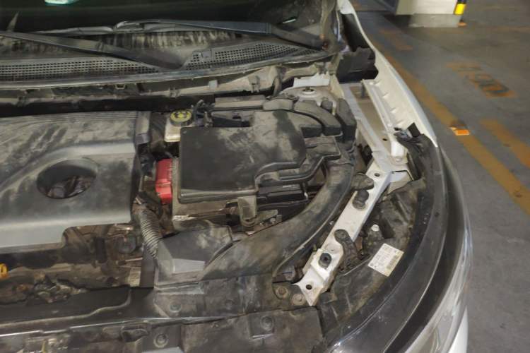 Used Renault Kadjar 2017 2.0L Two-Wheel Drive Comfort Edition Engine Bay Left