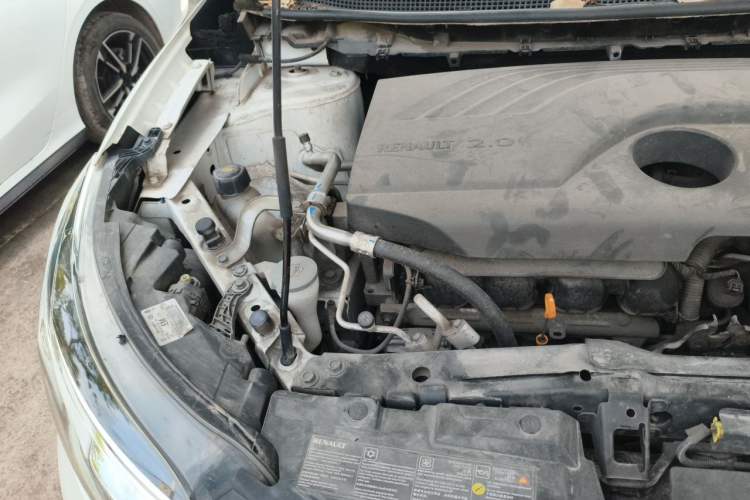 Used Renault Kadjar 2017 2.0L Two-Wheel Drive Fashion Edition Engine Bay Right