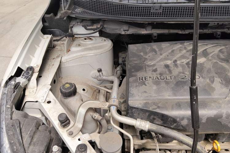 Used Renault Kadjar 2017 2.0L Two-Wheel Drive Comfort Edition Engine Bay Right