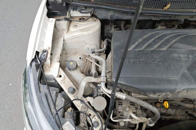 Used Renault Kadjar 2017 2.0L Two-Wheel-Drive Leading Edition Engine Bay Right