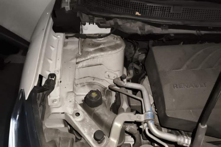 Used Renault Kadjar 2017 2.0L 120th Anniversary Limited Edition Engine Bay Right