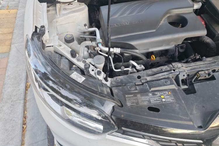 Used Renault Kadjar 2017 2.0L Two-Wheel-Drive Leading Edition Engine Bay Right