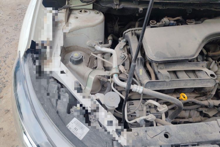 Used Renault Kadjar 2017 2.0L Two-Wheel-Drive Leading Edition Engine Bay Right