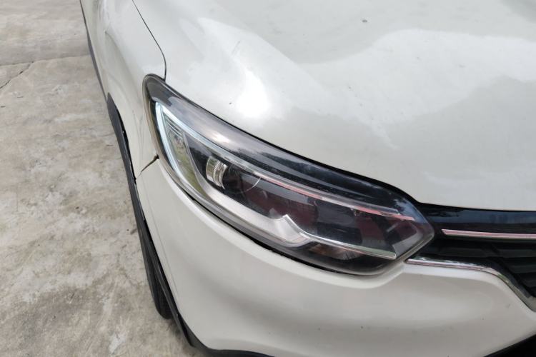 Used Renault Kadjar 2017 2.0L Two-Wheel-Drive Leading Edition Exterior 3