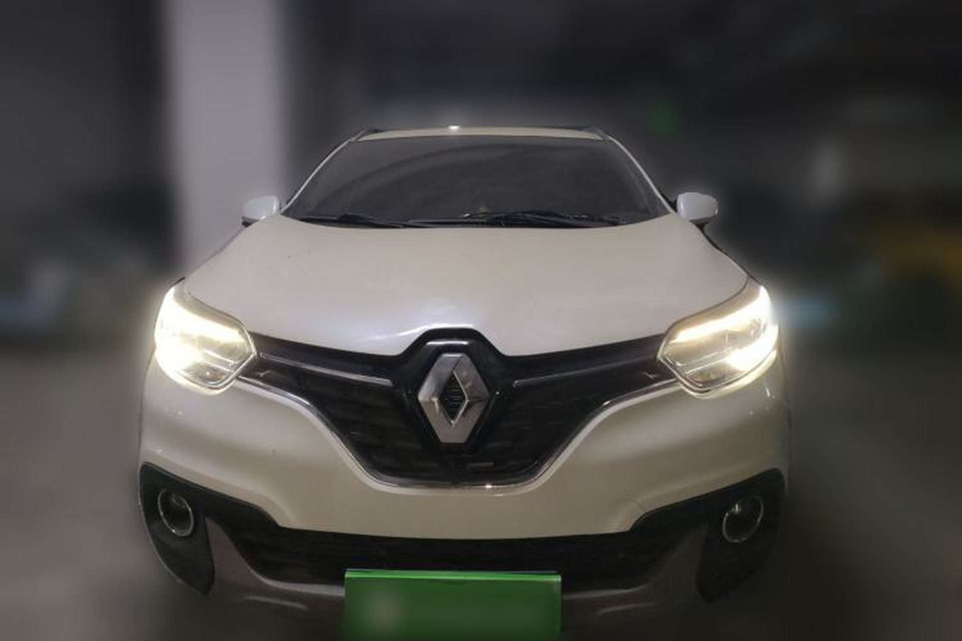Used Renault Kadjar 2017 2.0L Two-Wheel-Drive Leading Edition Front