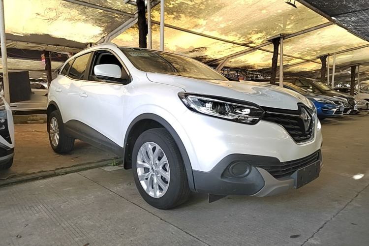 Used Renault Kadjar 2017 2.0L Two-Wheel Drive Fashion Edition Front Right 45 Deg