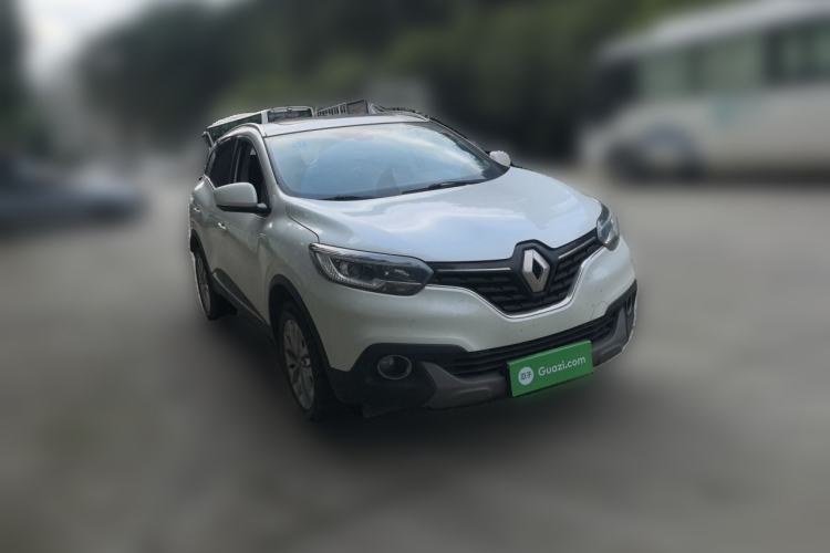 Used Renault Kadjar 2017 2.0L Two-Wheel-Drive Leading Edition Front Right 45 Deg