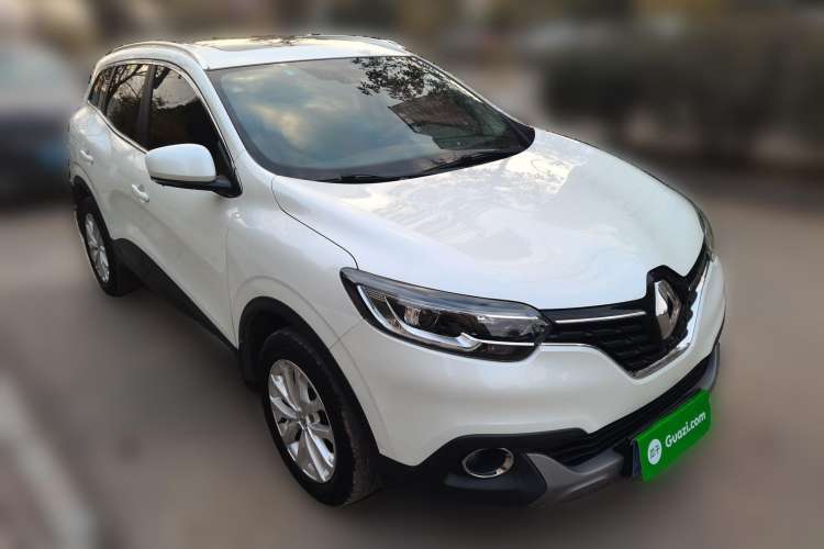 Used Renault Kadjar 2017 2.0L Two-Wheel Drive Comfort Edition Front Right 45 Deg