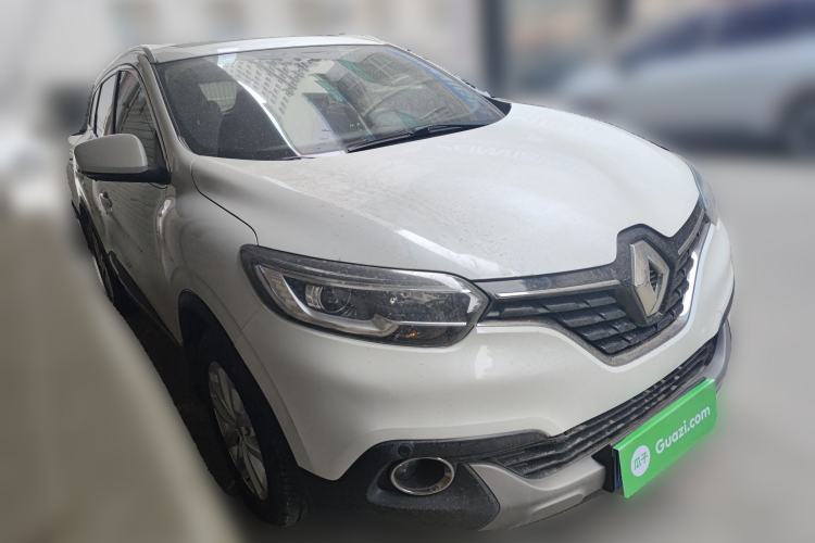 Used Renault Kadjar 2017 2.0L Two-Wheel-Drive Leading Edition Front Right 45 Deg