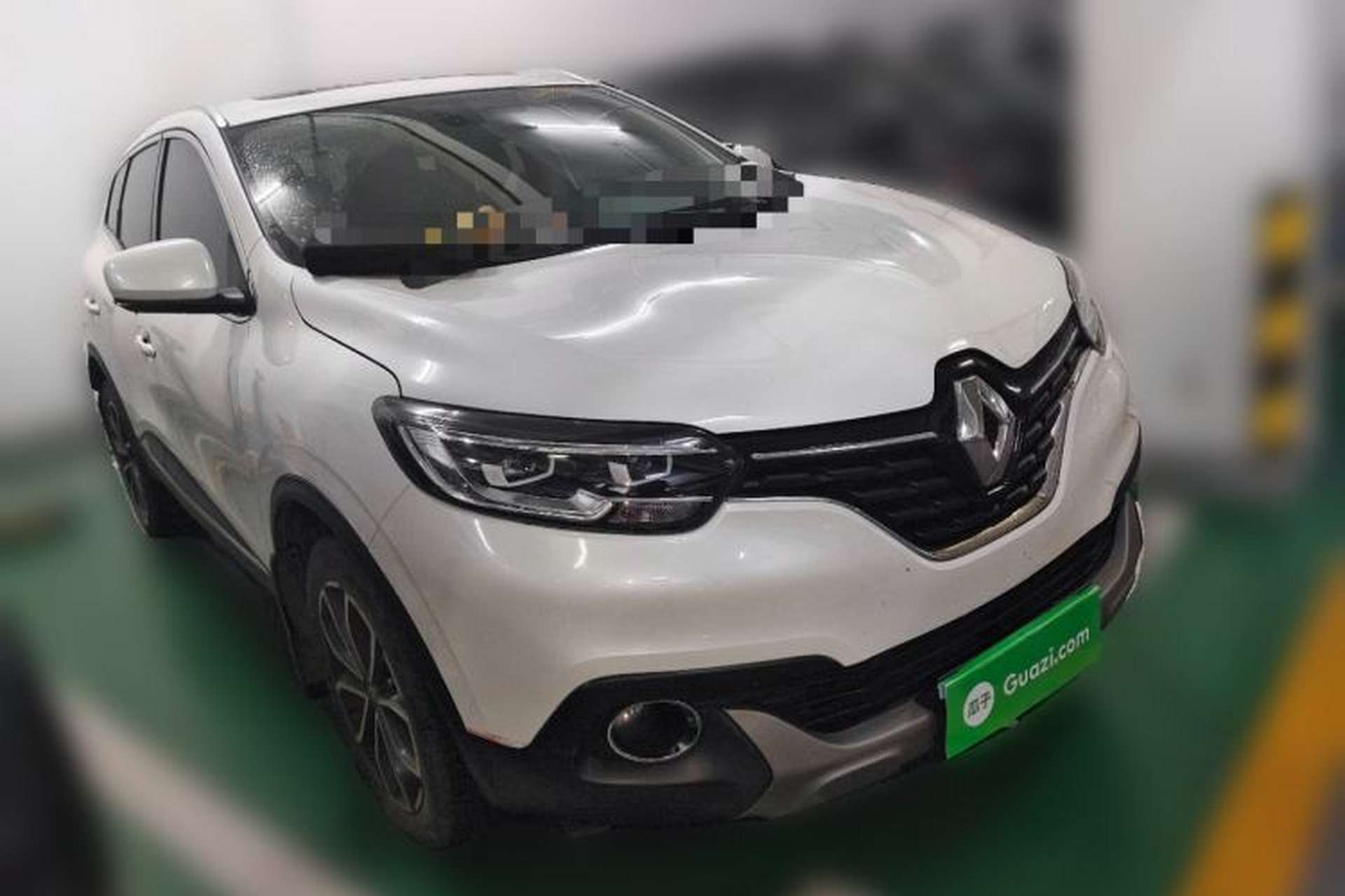 Used Renault Kadjar 2017 2.0L 120th Anniversary Limited Edition Front Right 45 Deg