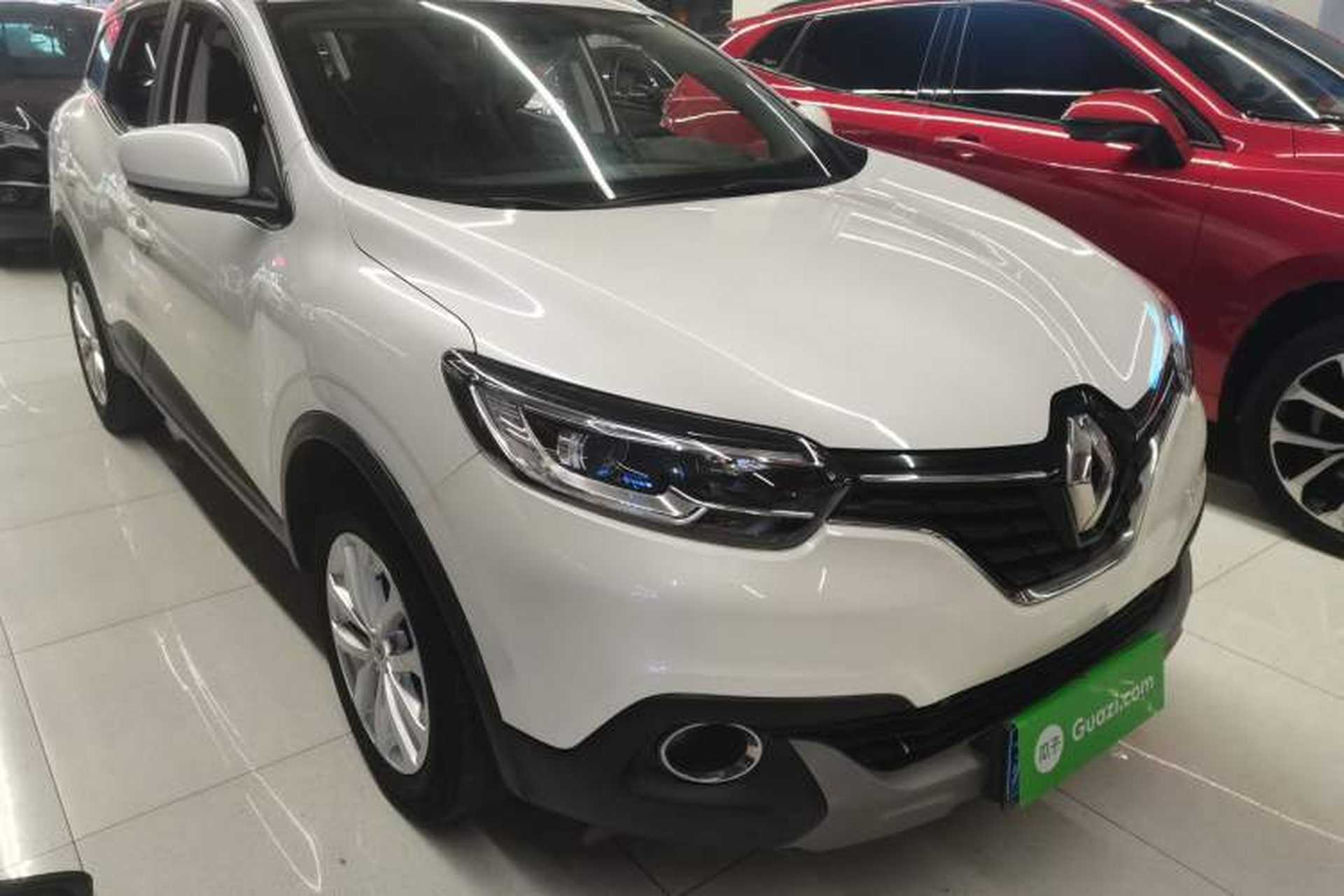 Used Renault Kadjar 2017 2.0L Two-Wheel Drive Comfort Edition Front Right 45 Deg