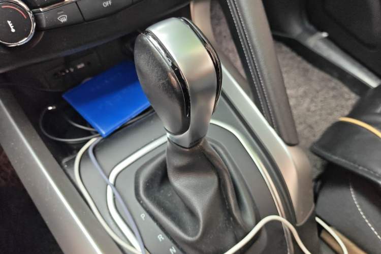 Used Renault Kadjar 2017 2.0L Two-Wheel Drive Fashion Edition Gear Lever