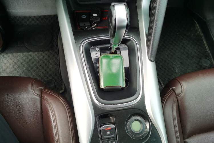 Used Renault Kadjar 2017 2.0L 120th Anniversary Limited Edition Gear Lever