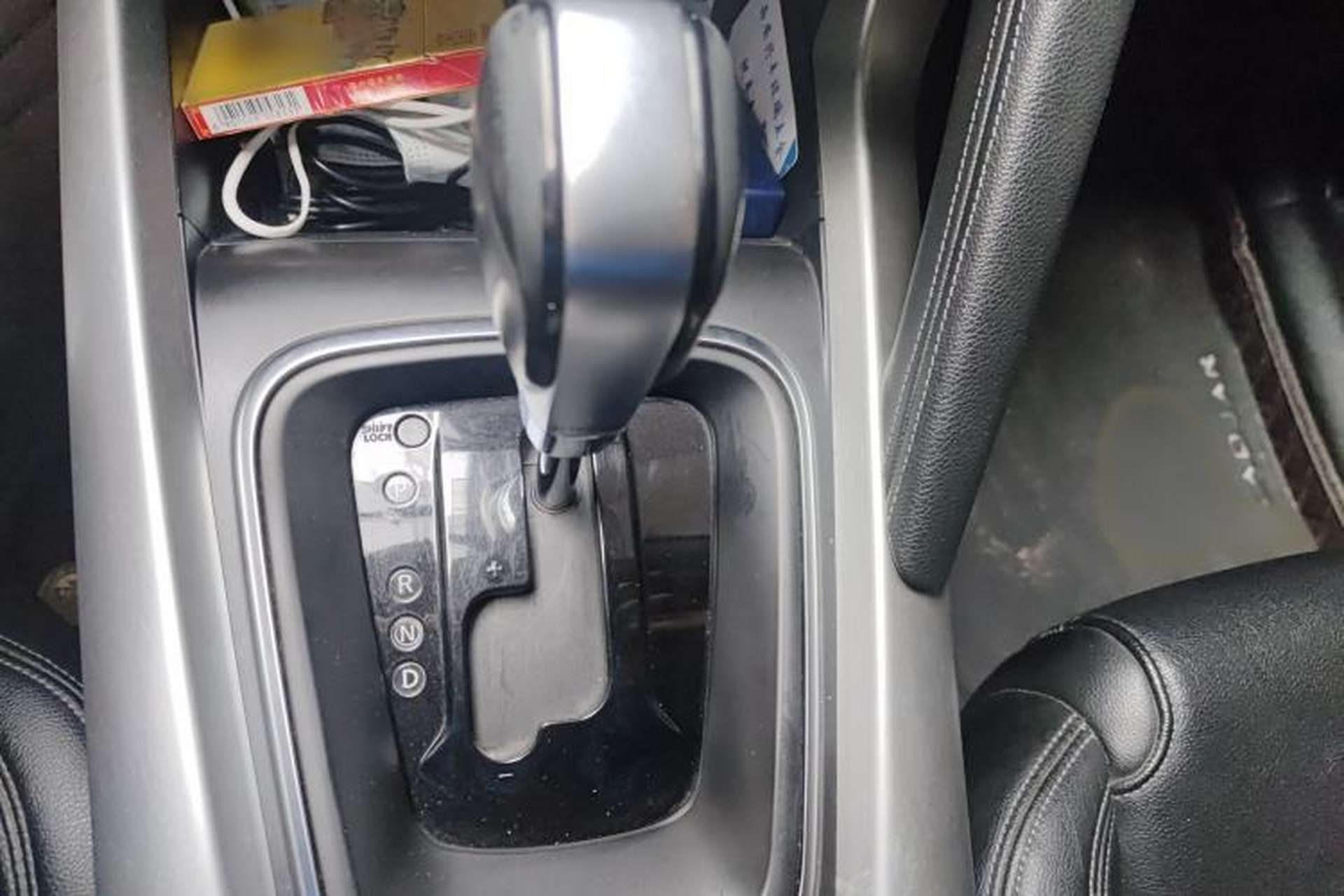 Used Renault Kadjar 2017 2.0L Two-Wheel-Drive Leading Edition Gear Lever