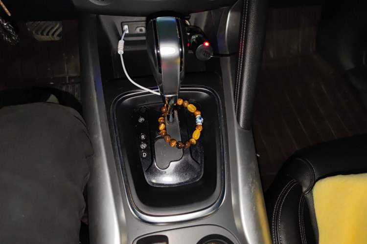 Used Renault Kadjar 2017 2.0L Two-Wheel-Drive Leading Edition Gear Lever